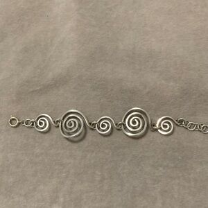 Stylish Silver Swirl Bracelet